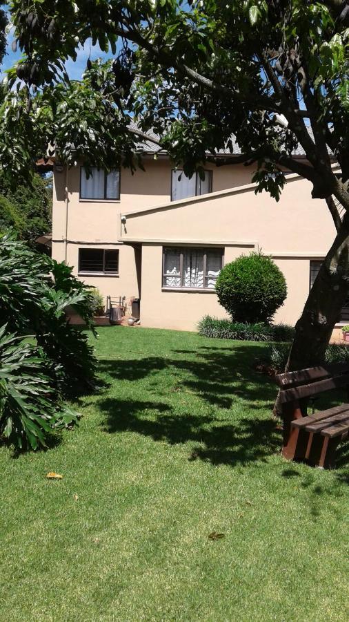 The Bedford View Guest House Germiston Buitenkant foto