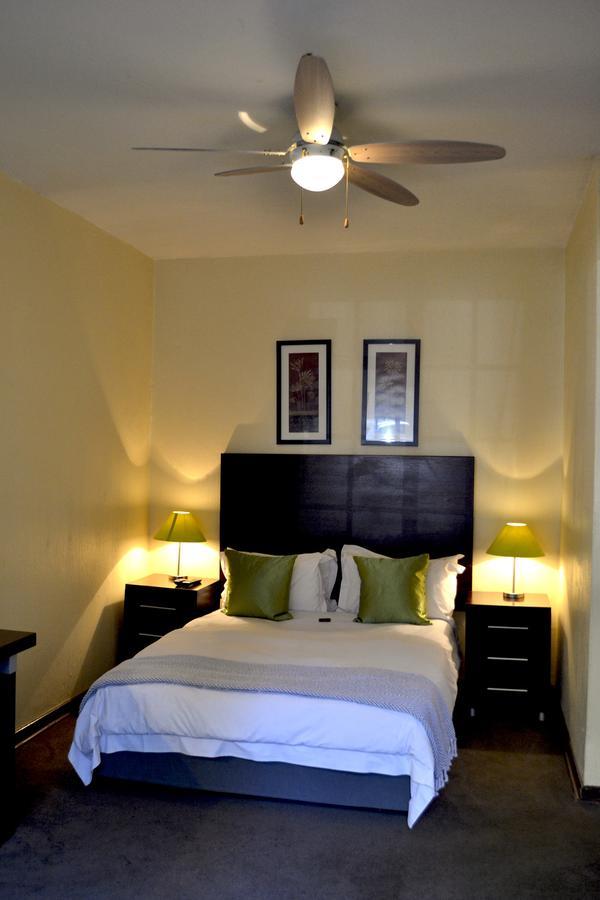 The Bedford View Guest House Germiston Buitenkant foto