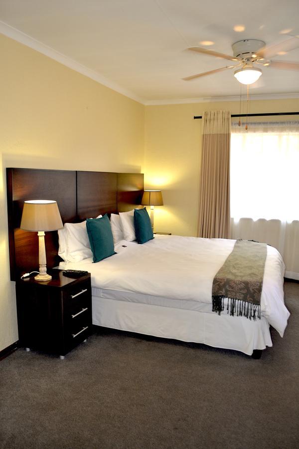 The Bedford View Guest House Germiston Buitenkant foto