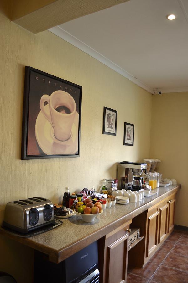 The Bedford View Guest House Germiston Buitenkant foto