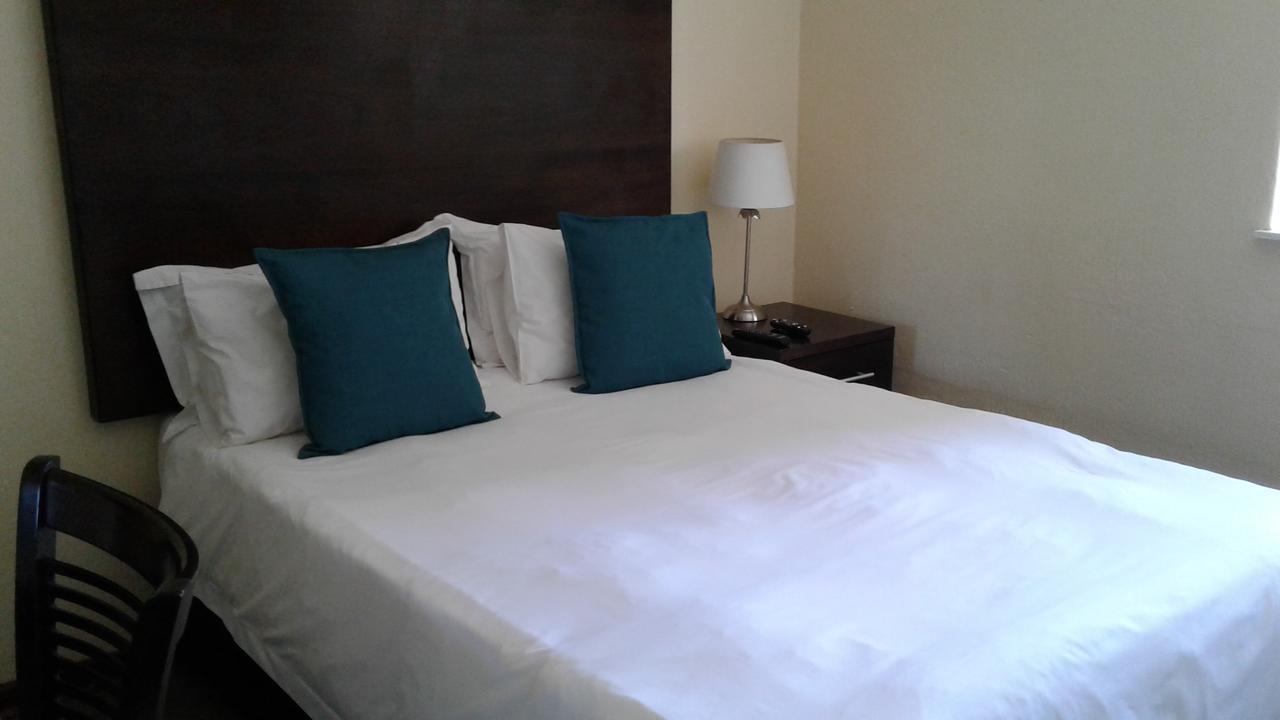 The Bedford View Guest House Germiston Buitenkant foto
