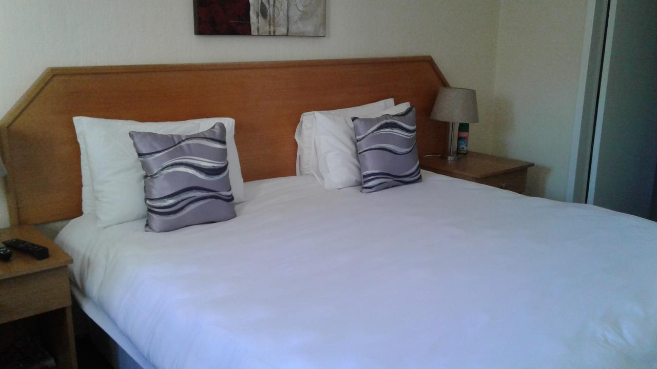 The Bedford View Guest House Germiston Buitenkant foto