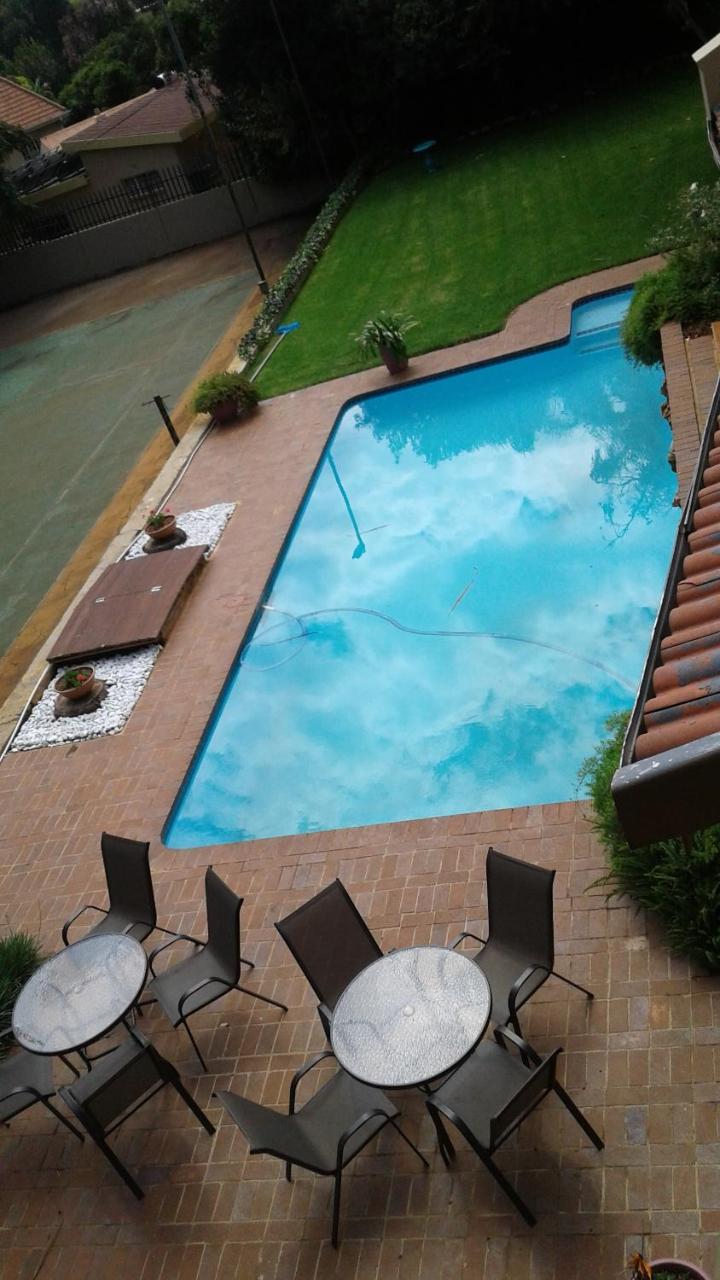 The Bedford View Guest House Germiston Buitenkant foto