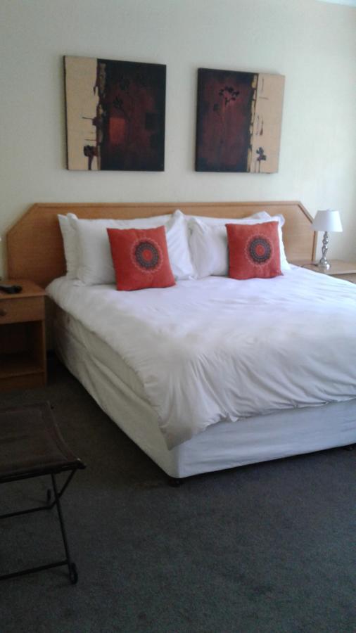 The Bedford View Guest House Germiston Buitenkant foto